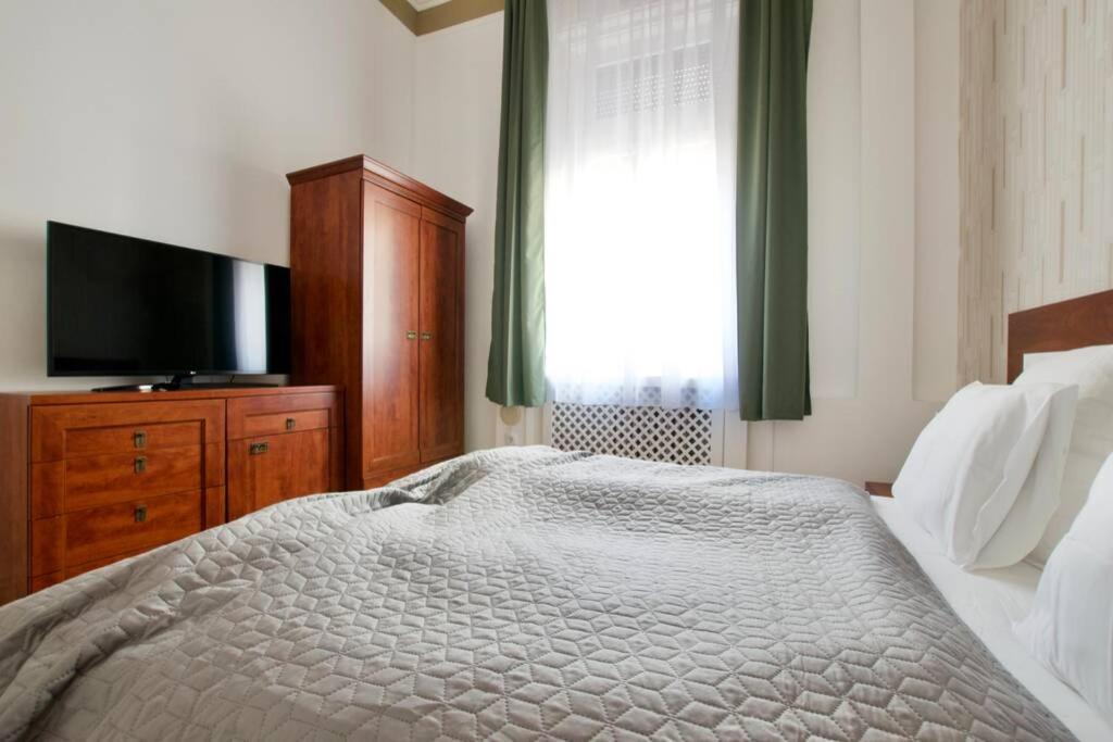 Premium Apartment By Hi5-Vaci Str. 3 Bedroom Βουδαπέστη Εξωτερικό φωτογραφία